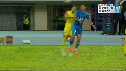 2023赛季中超第25轮：天津津门虎vs大连人 下半场,天津津门虎与大连人激战正酣，悬念待解